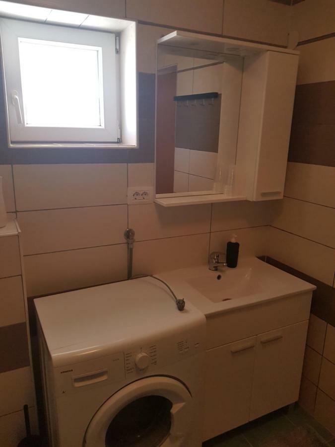 Apartmani Andrej Udbina Экстерьер фото