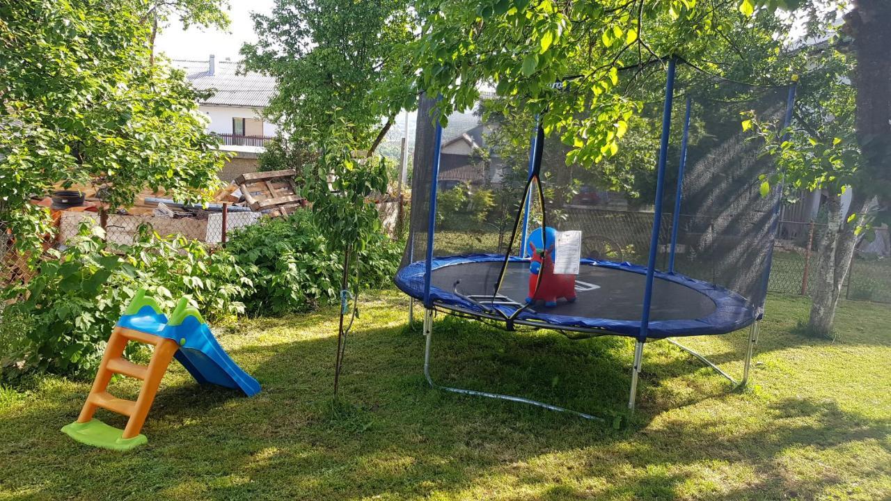 Apartmani Andrej Udbina Экстерьер фото